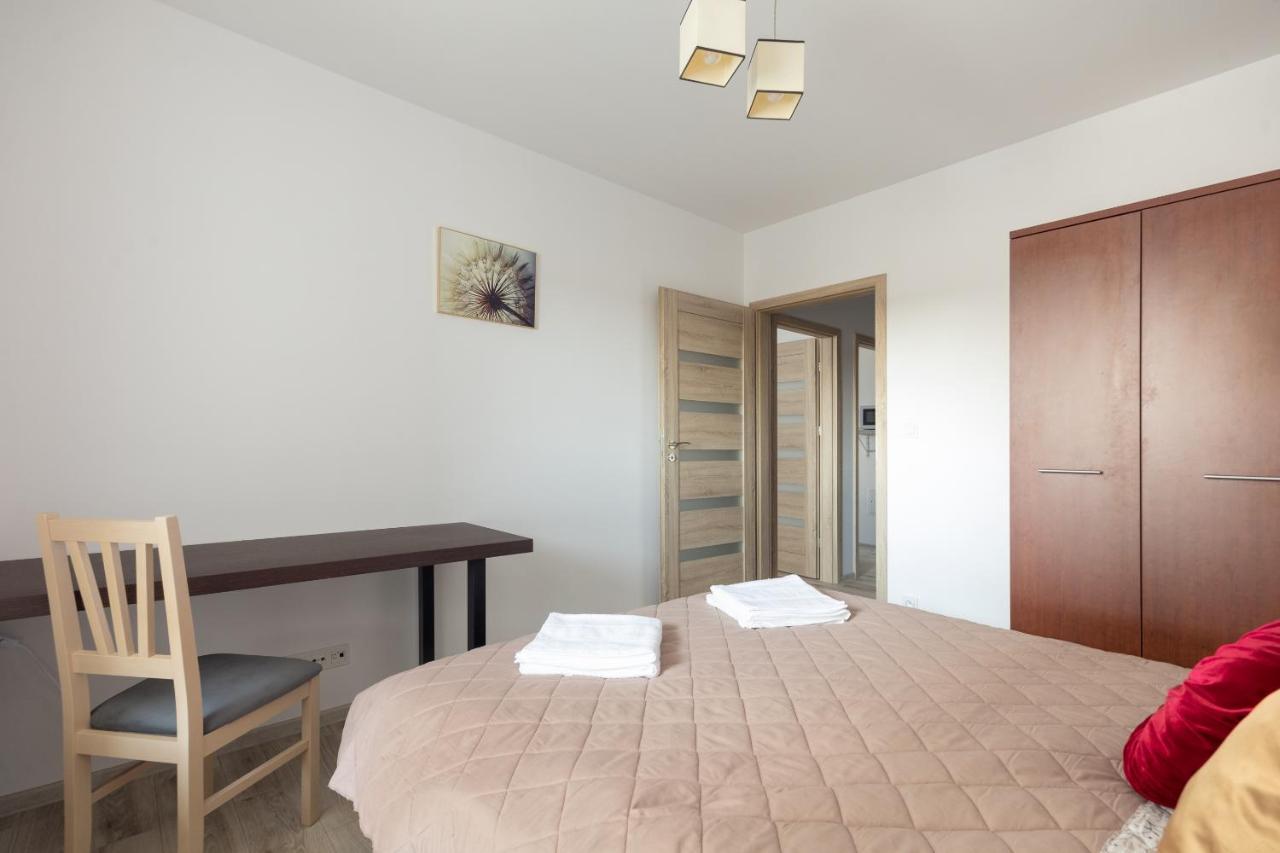 Metro Targowek Homely Apartment Варшава Екстериор снимка